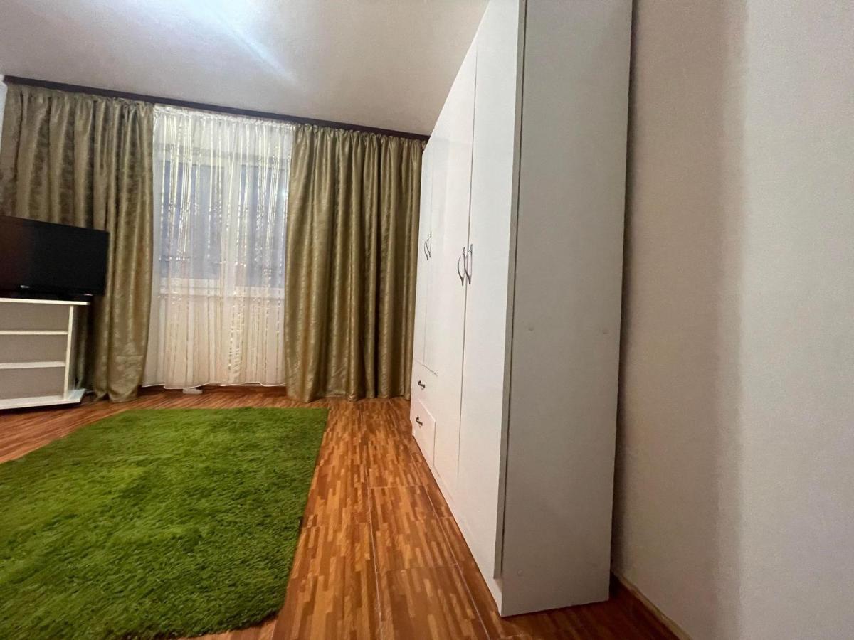 One Room Apartment Ptm Bukarest Kültér fotó